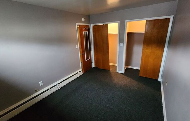 1 bed, 1 bath, $900, Unit 1734 W Market St APT 9