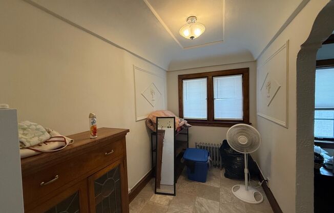 1628 Franklin