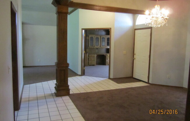 3 beds, 2 baths, $1,750