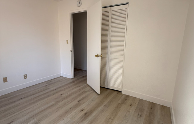 Mitzi Drive 4173