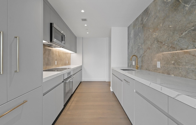 2 beds, 2 baths, 1,131 sqft, $7,500, Unit PH22E