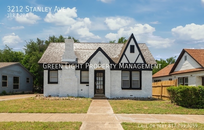 3212 STANLEY AVE