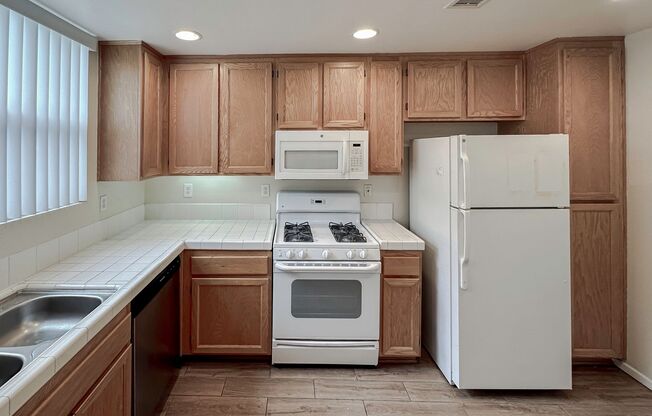 COMING SOON! 2 BEDROOM 3 BATH HOME IN MER SOLEIL IN THE BEAUTIFUL COMMUNITY OF OTAY RANCH!