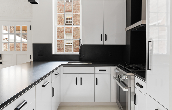 131 1/2 CHARLES ST