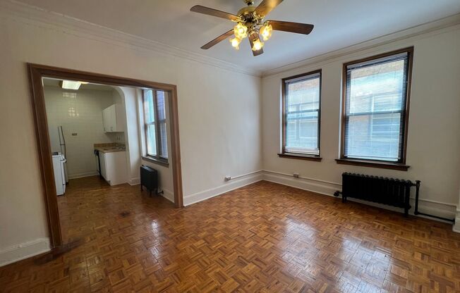 Studio, 1 bath, 425 sqft, $1,575, Unit 429-407