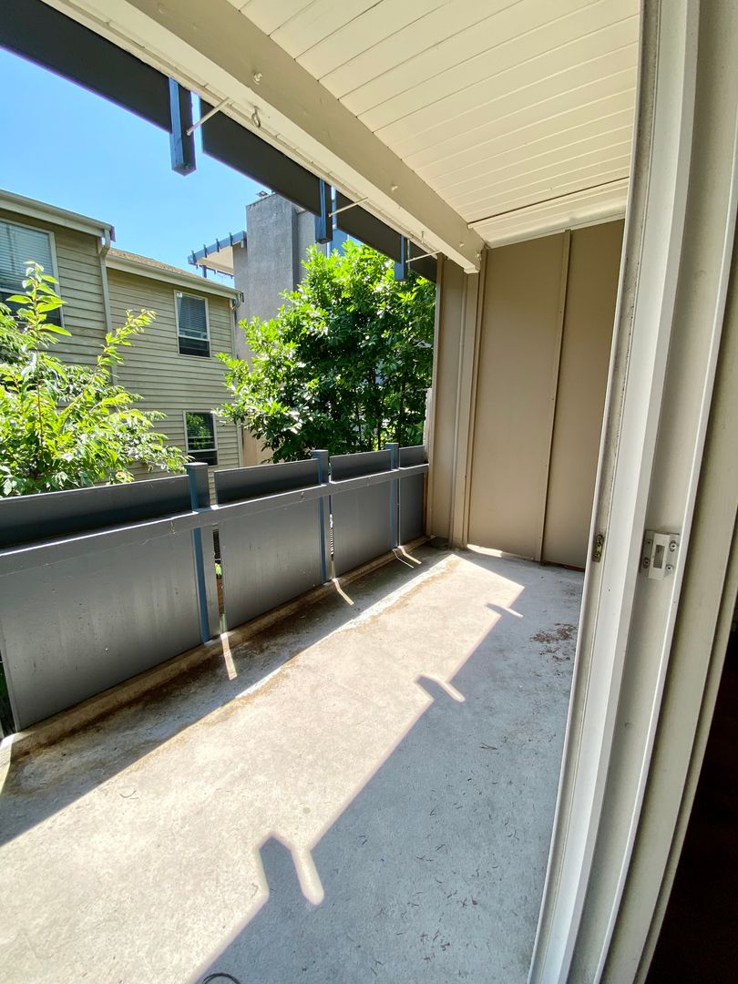 Nob Hill Apartments