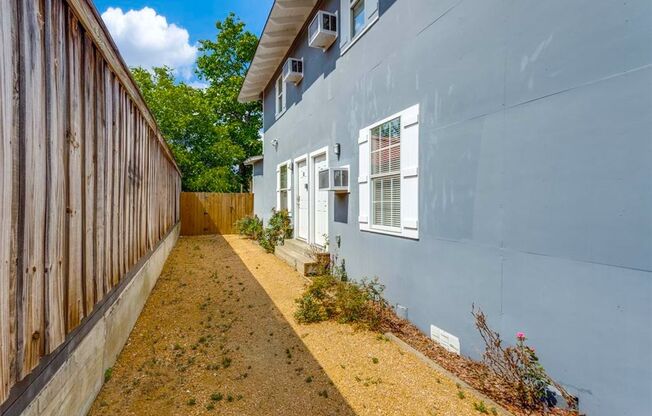 1 bed, 1 bath, $900, Unit Unit A