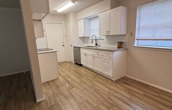 912 VAUGHN DR