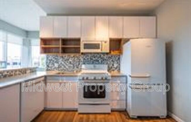 4100 Lindell, #302