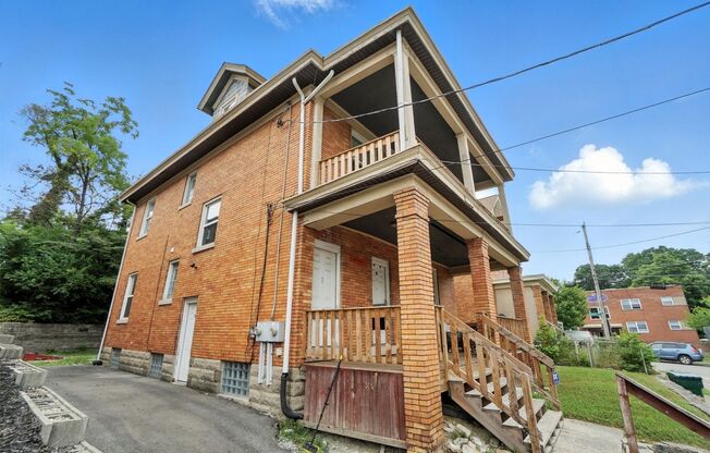 7 bed/2 bath on Atkinson, Mins. from UC for Only $700/pp ($4900/mo)!