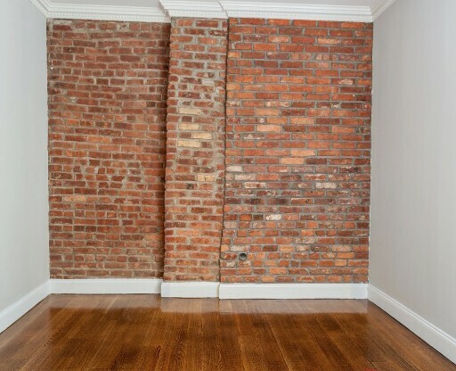 2 beds, 1 bath, $3,895, Unit 5C
