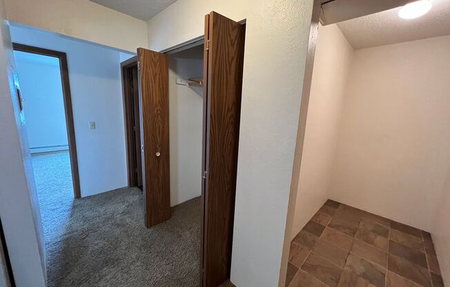 1 bed, 1 bath, $725, Unit C-06