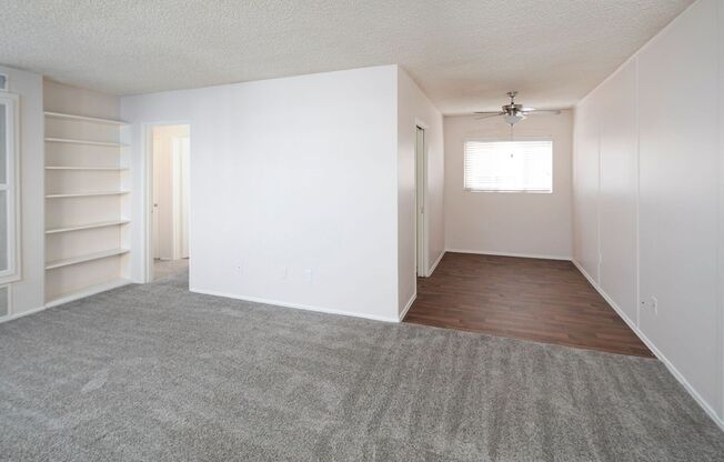 2 beds, 1 bath, 921 sqft, $2,695, Unit 205