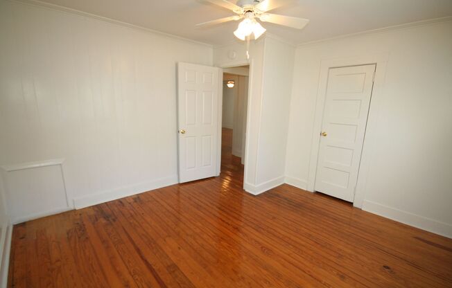 2 beds, 1 bath, $1,915