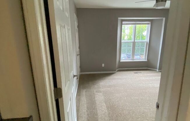 2 beds, 1.5 baths, 1,200 sqft, $1,900, Unit 8130-07