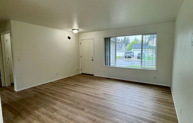 Newly Renovated Ranch Style Home!