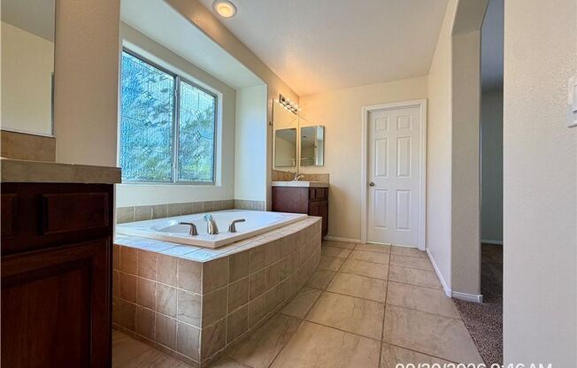 3 beds, 2.5 baths, $2,150