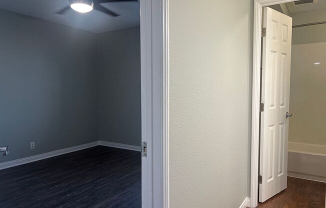 2 beds, 1 bath, 825 sqft, $2,795, Unit 0006