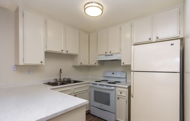 Studio, 1 bath, 472 sqft, $1,695, Unit D16