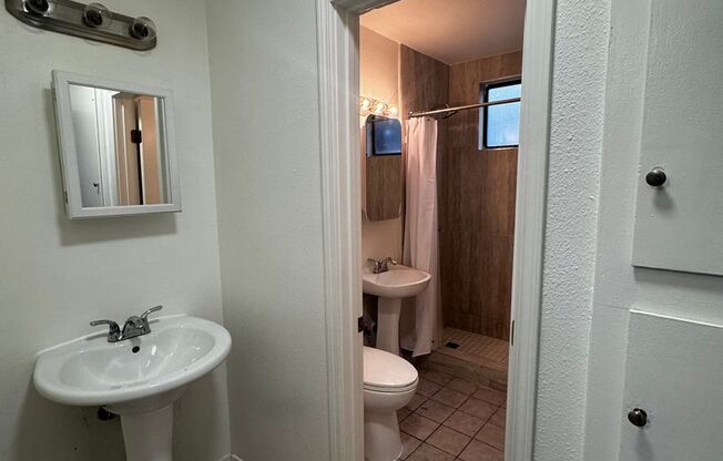 2 beds, 1 bath, 500 sqft, $2,095, Unit 1125-1