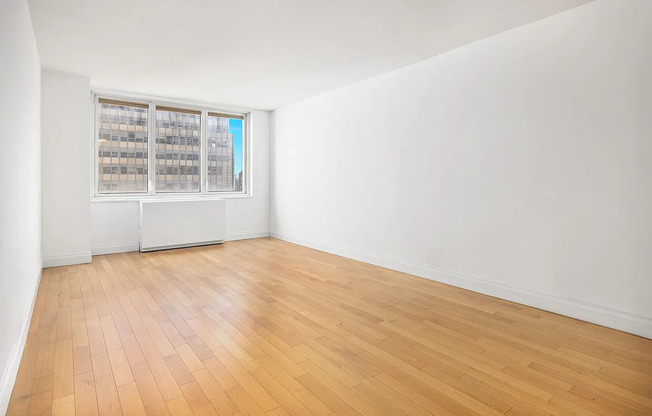 1 bed, 1 bath, 650 sqft, $4,500, Unit 19A