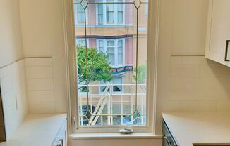 1 bed, 1 bath, $2,695, Unit 303