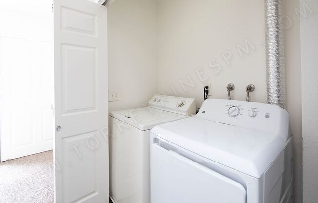 OPEN HOUSE: 11/9 12:15PM-1PM ~ 3BR/2.5BA PB Townhouse + Garage and Washer/Dryer