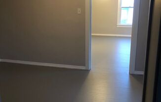 1 bed, 1 bath, 600 sqft, $985, Unit 10