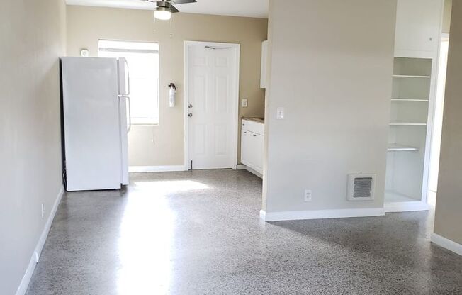 3712 - 3718 Henry Ave