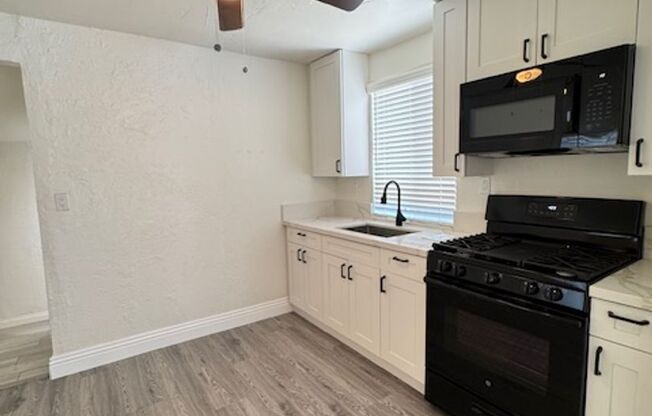 2 Bedroom Bungalow in Simi Valley