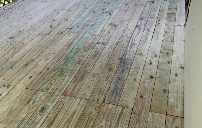 Tons of space and room to entertain!! Open House Available 11/08/25 @ 1:30pm until 2:00Pm