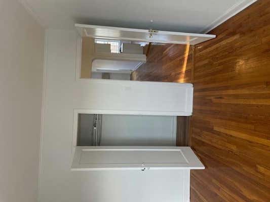 2 beds, 1 bath, 960 sqft, $2,800