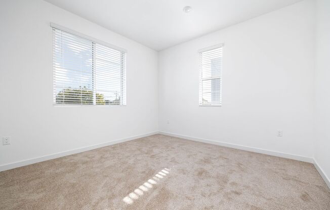 341 E 30 ST 2936 D AVE