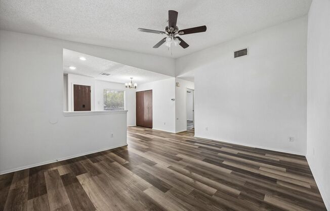 11304 Nicole Cove