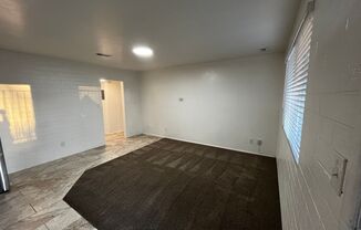 2 beds, 1 bath, $1,195, Unit 17