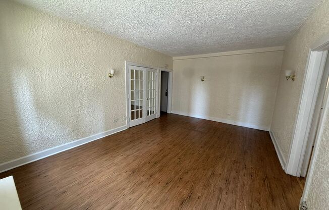 Studio, 1 bath, 308 sqft, $1,175, Unit Bayard Manor 103