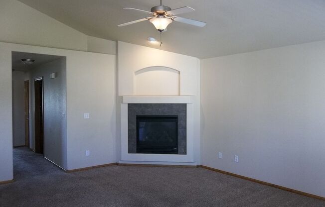 3450 Lost Lake Place #E4, Fort Collins ~ Available Now