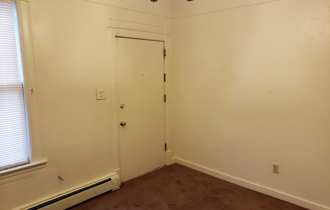 1 bed, 1 bath, 425 sqft, $800