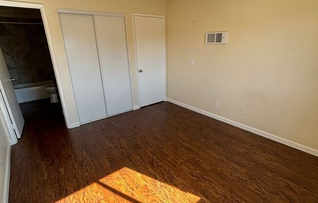 3 beds, 2 baths, 1,050 sqft, $2,775, Unit 2573-08