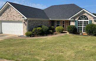 Grovetown Charmer Close To Fort