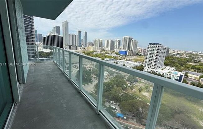 2 beds, 2 baths, 1,180 sqft, $4,000, Unit 1900 N Bayshore Dr # 1911