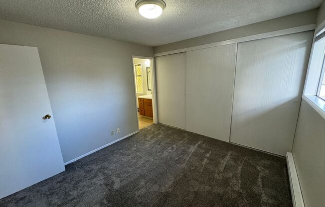 1 bed, 1 bath, $1,150, Unit 18