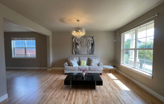 Beautiful 4 Bedroom| 2.5 Bathroom| + Office/Den!| In North Bethany's Bethany Lake Estates Community | *Excellent Location*