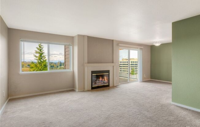 Sterling Heights @ Factoria New Castle area - 1 bedroom 1 bathroom condo with Carport - Available October 2025!