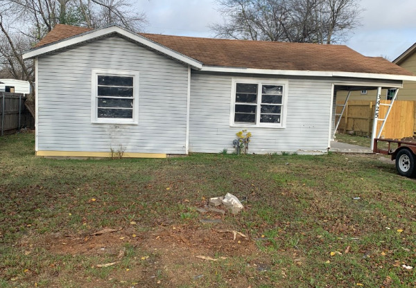 3425 SHELBY AVE