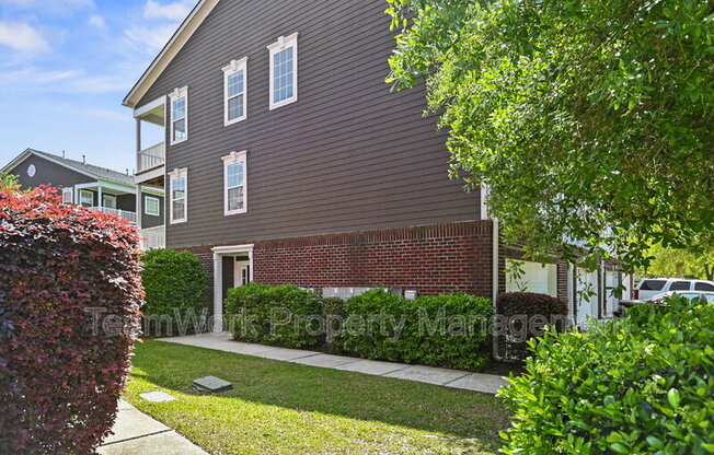 9034 PARLOR DR