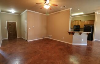 3 beds, 2 baths, 1,400 sqft, $1,695