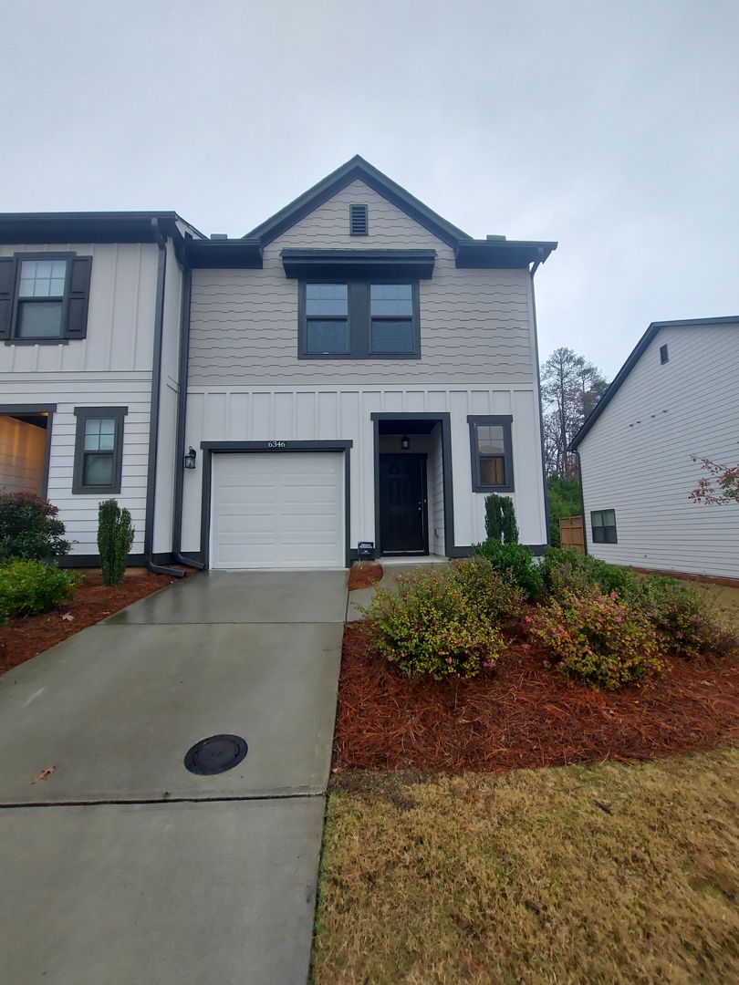 Newly Renovated Beautiful Townhome for Rent in Mableton