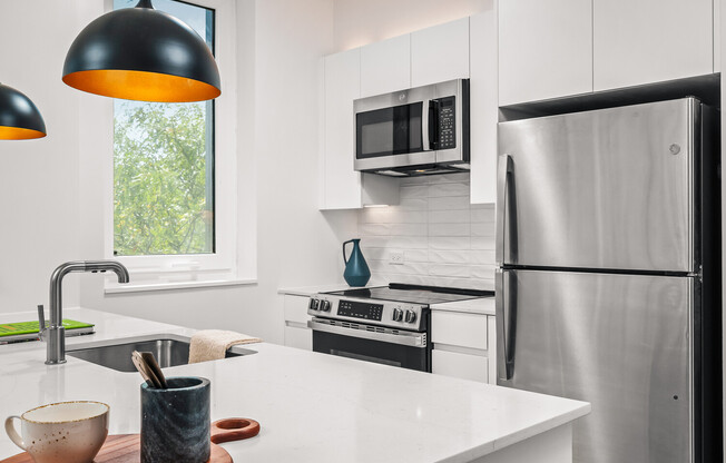 1 bed, 1 bath, $3,573, Unit 502