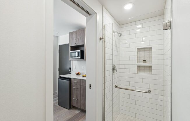 Studio, 1 bath, 144 sqft, $1,049, Unit Unit B3